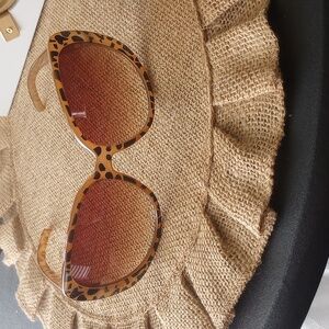 Leopard print sunglasses